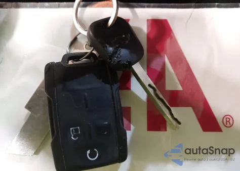 2016 Chevrolet Silverado 1500 2Lt z USA, uszkodzony, nr VIN 1GCVKREC9GZ306045